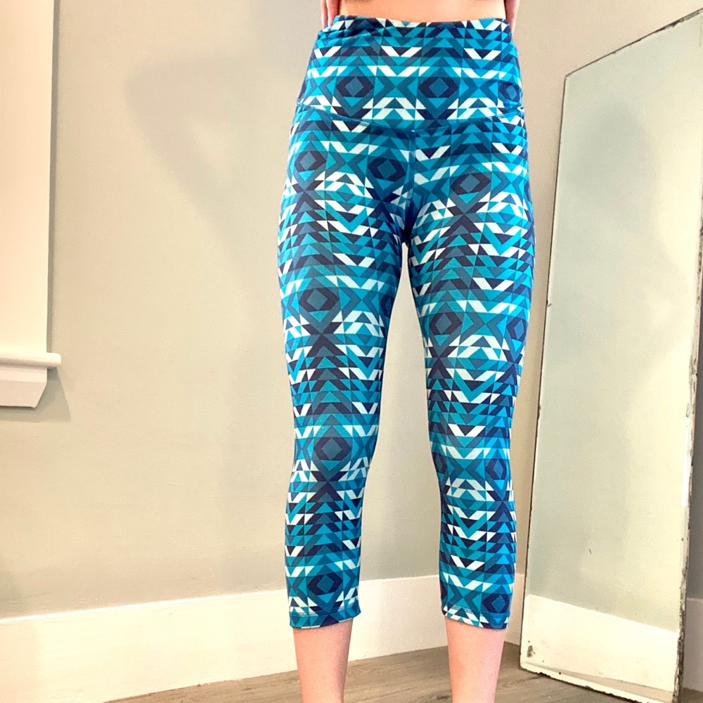 Blue patterned leggings